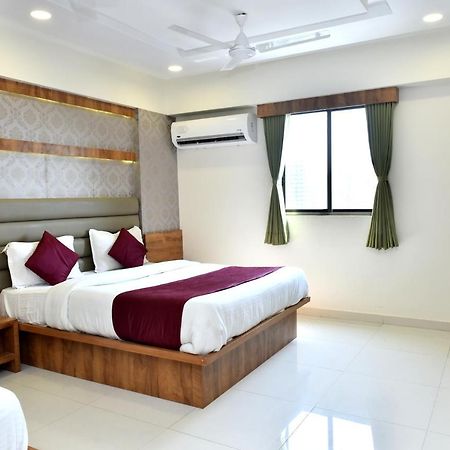 Hotel Peradiot Ahmedabad Ngoại thất bức ảnh