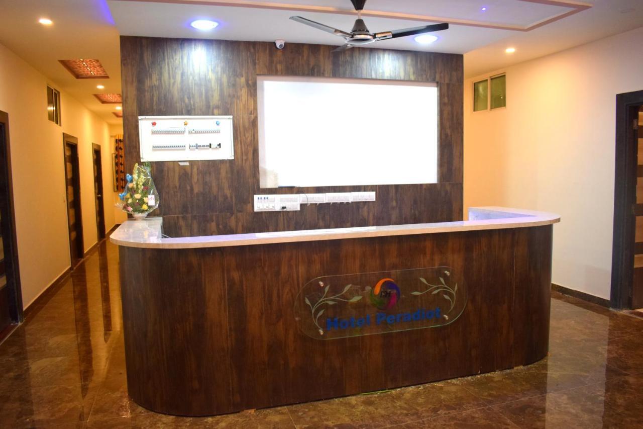 Hotel Peradiot Ahmedabad Ngoại thất bức ảnh